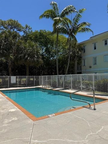 2941 Riverside Drive 303, Coral Springs, FL 33065