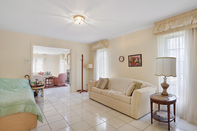 7868 Saddlebrook Drive, Port St. Lucie, Port St Lucie, FL 34986