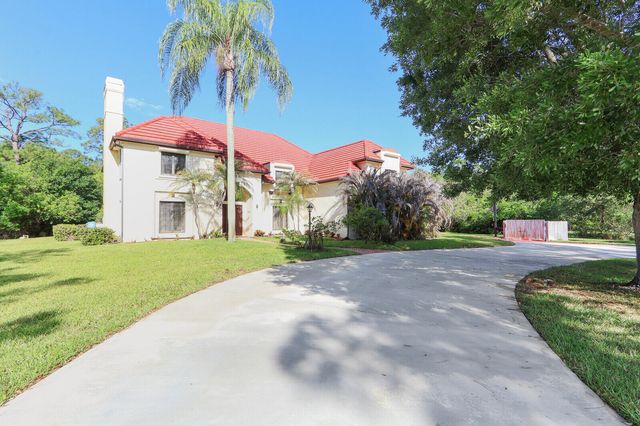 7868 Saddlebrook Drive, Port St. Lucie, Port St Lucie, FL 34986