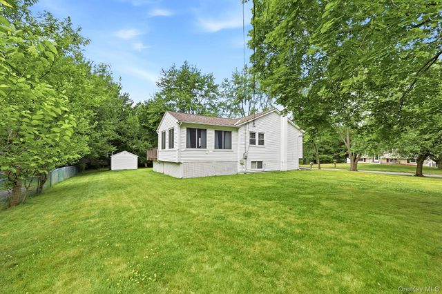 1 Craig Place, Wappingers Falls, NY 12590