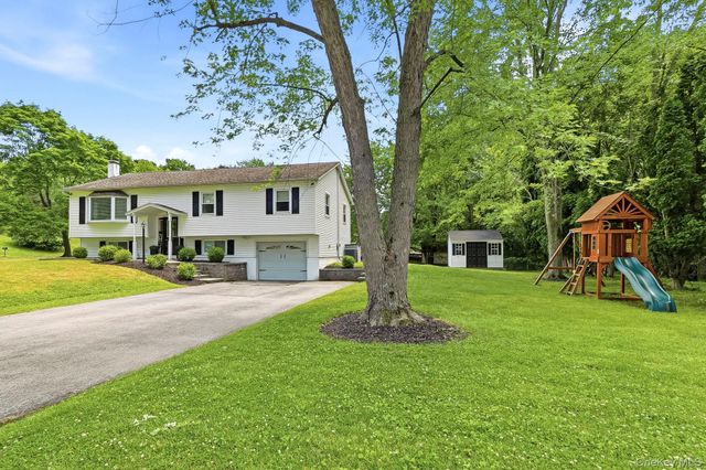 1 Craig Place, Wappingers Falls, NY 12590