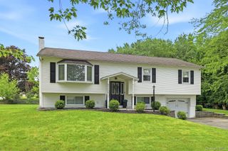 1 Craig Place, Wappingers Falls, NY 12590