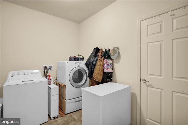 195 SWEET BIRCH LN, Womelsdorf, PA 19567