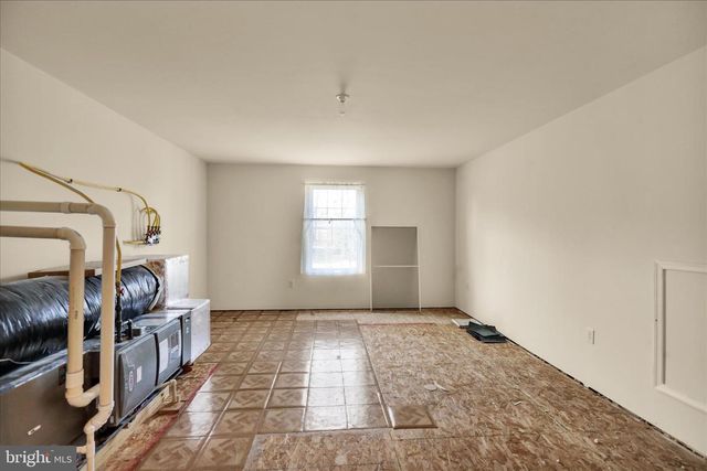 195 SWEET BIRCH LN, Womelsdorf, PA 19567