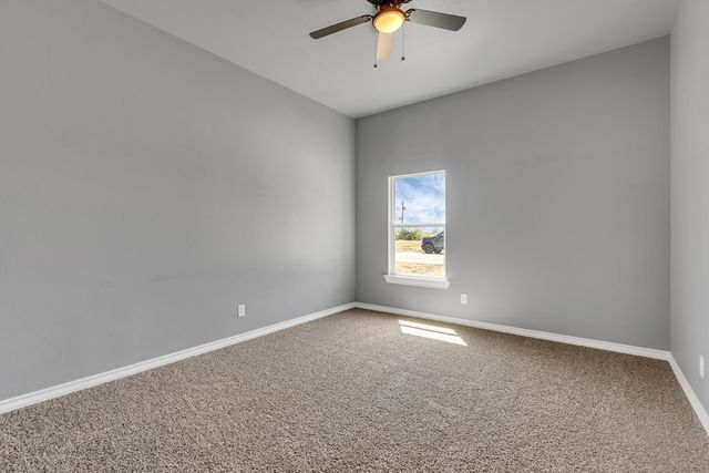 1407 E Nobles Ave, Midland, TX 79701