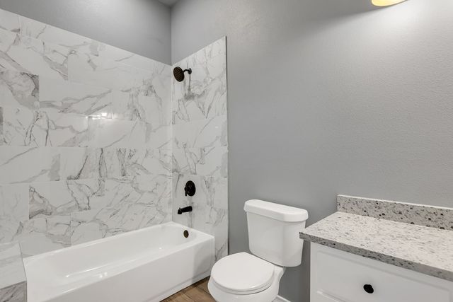 1407 E Nobles Ave, Midland, TX 79701