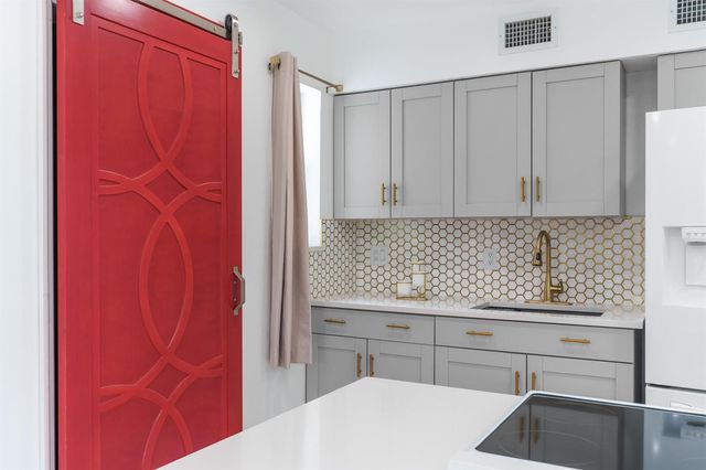 201 NE 28th Court, Boynton Beach, FL 33435