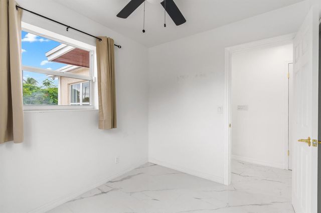 201 NE 28th Court, Boynton Beach, FL 33435