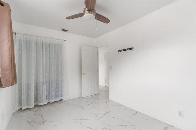 201 NE 28th Court, Boynton Beach, FL 33435