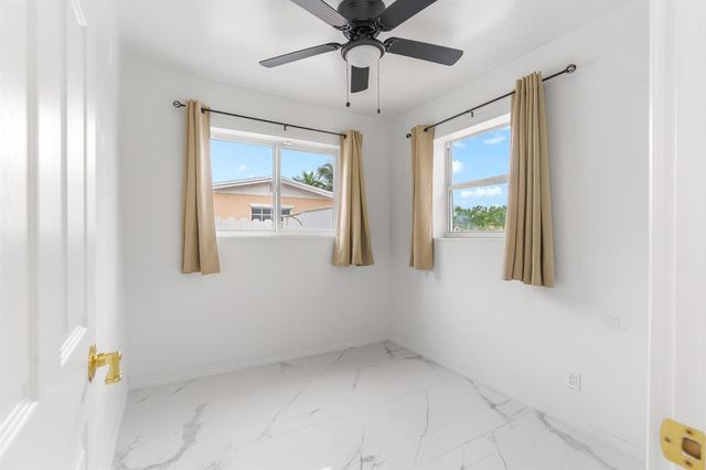 201 NE 28th Court, Boynton Beach, FL 33435