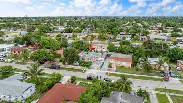 201 NE 28th Court, Boynton Beach, FL 33435