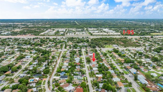 201 NE 28th Court, Boynton Beach, FL 33435