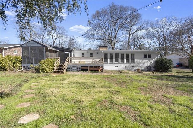 146 Lancelot Way, Lawrenceville, GA 30046