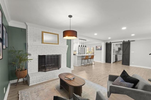 146 Lancelot Way, Lawrenceville, GA 30046