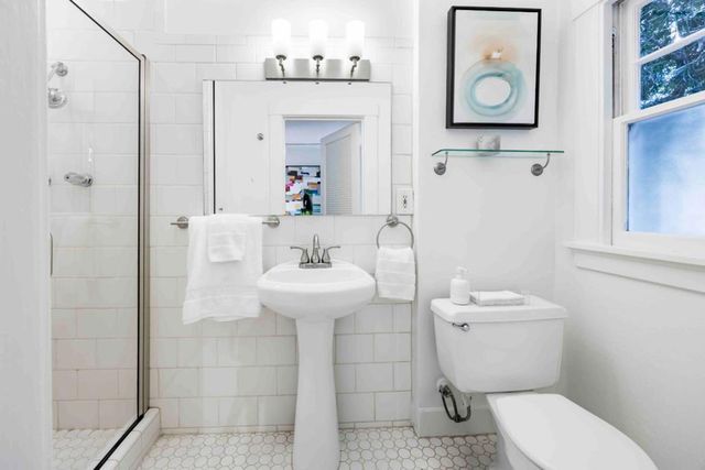 820 Hamilton Avenue, Palo Alto, CA 94301