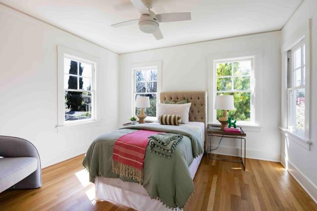 820 Hamilton Avenue, Palo Alto, CA 94301