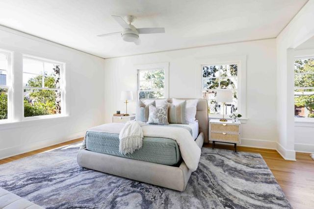 820 Hamilton Avenue, Palo Alto, CA 94301