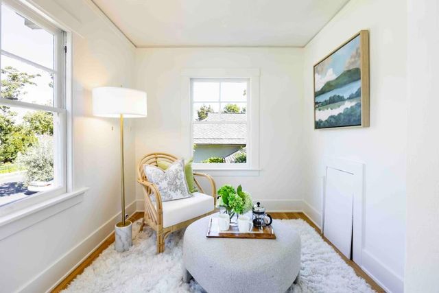 820 Hamilton Avenue, Palo Alto, CA 94301