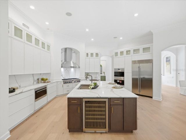 11805 SHIRE WYCLIFFE COURT, Tampa, FL 33626