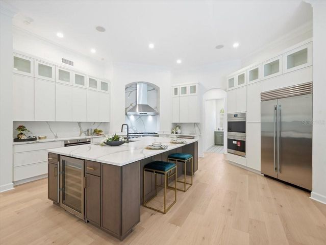 11805 SHIRE WYCLIFFE COURT, Tampa, FL 33626