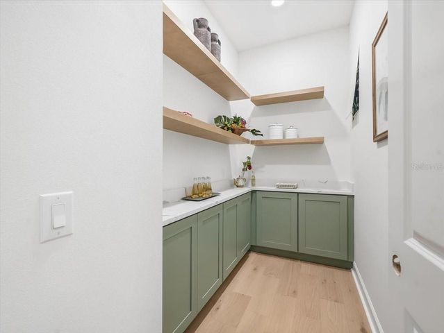 11805 SHIRE WYCLIFFE COURT, Tampa, FL 33626