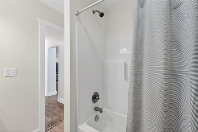 739 Randolph Street, Jackson, MI 49203