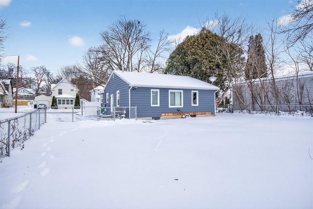 739 Randolph Street, Jackson, MI 49203