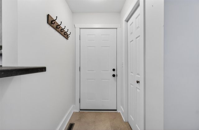 739 Randolph Street, Jackson, MI 49203