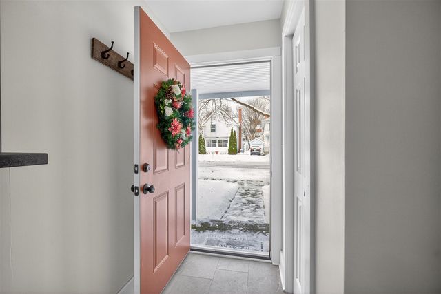 739 Randolph Street, Jackson, MI 49203