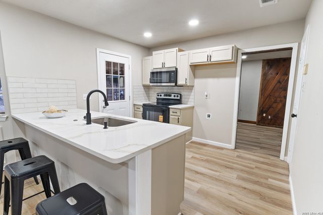 7502 LINFIELD ST, San Antonio, TX 78238