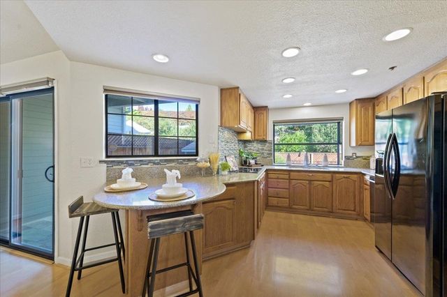 984 Waverly Cmn, Livermore, CA 94551