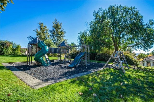 984 Waverly Cmn, Livermore, CA 94551