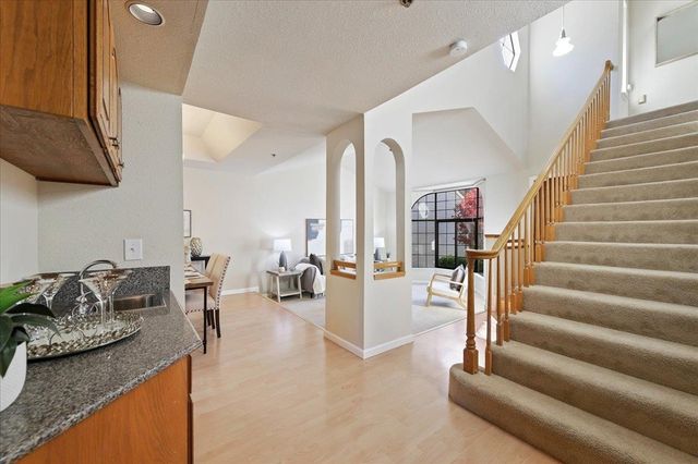 984 Waverly Cmn, Livermore, CA 94551