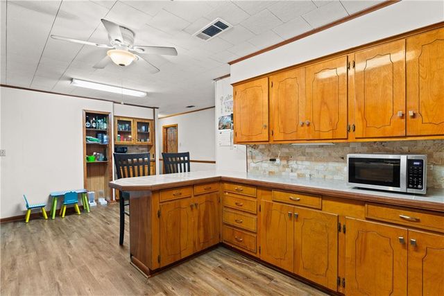 5772 HIGHWAY 107 Highway, Pineville, LA 71360