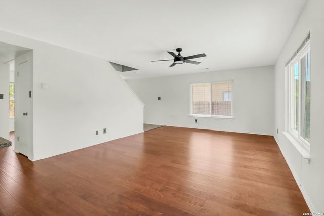5923 WALNUT MILL DR, San Antonio, TX 78244