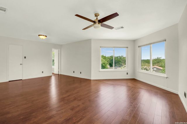 5923 WALNUT MILL DR, San Antonio, TX 78244