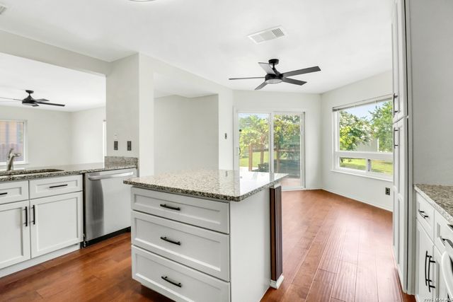 5923 WALNUT MILL DR, San Antonio, TX 78244