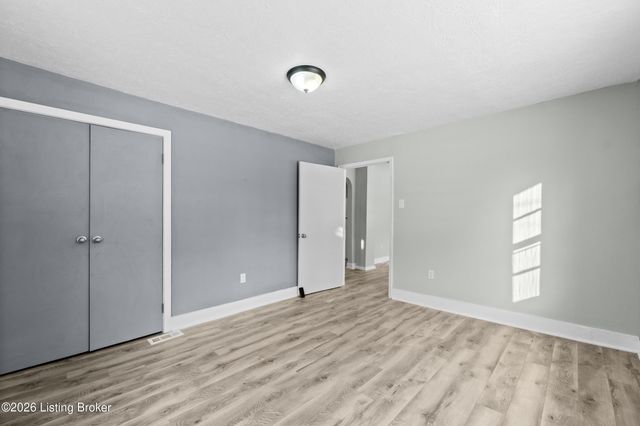 1710 Pershing Ave, Louisville, KY 40242