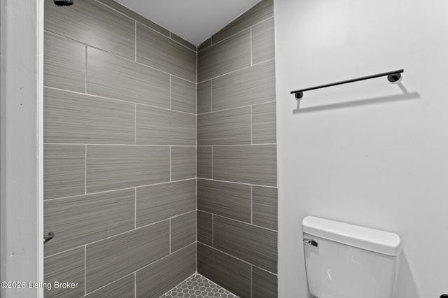 1710 Pershing Ave, Louisville, KY 40242