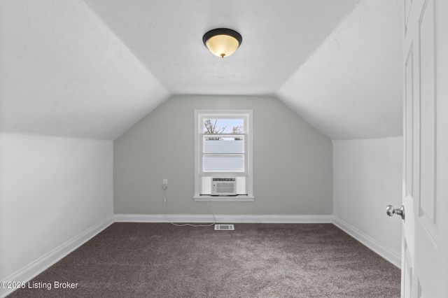 1710 Pershing Ave, Louisville, KY 40242