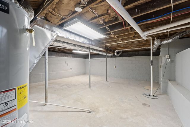 1710 Pershing Ave, Louisville, KY 40242