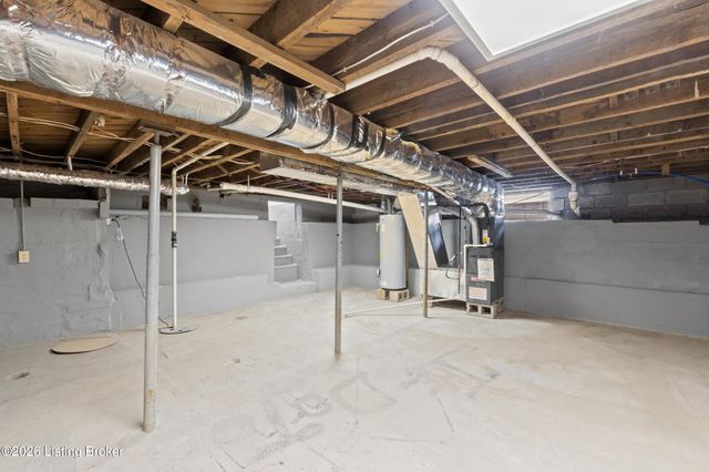 1710 Pershing Ave, Louisville, KY 40242