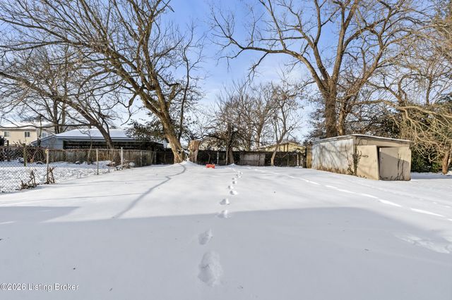 1710 Pershing Ave, Louisville, KY 40242