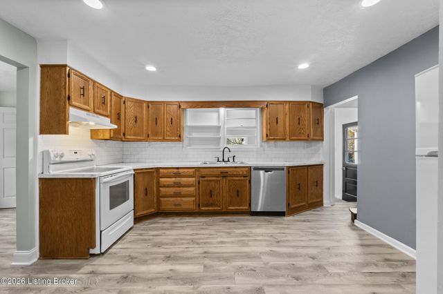 1710 Pershing Ave, Louisville, KY 40242