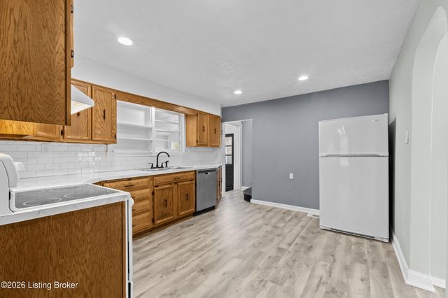 1710 Pershing Ave, Louisville, KY 40242