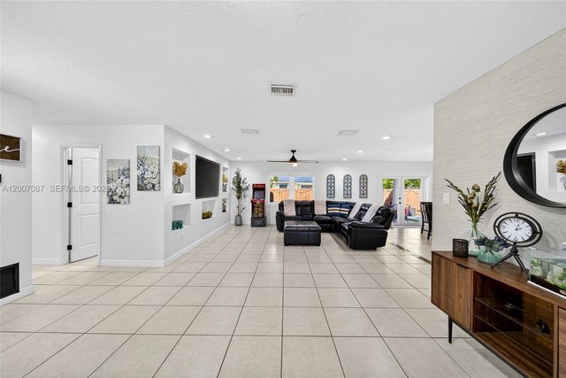 7434 SW 129th Ct, Miami, FL 33183