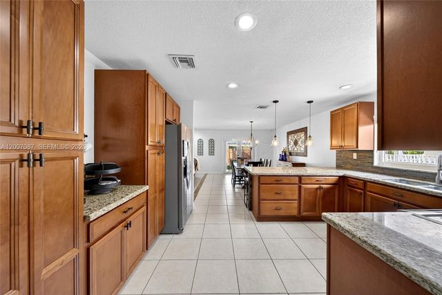 7434 SW 129th Ct, Miami, FL 33183