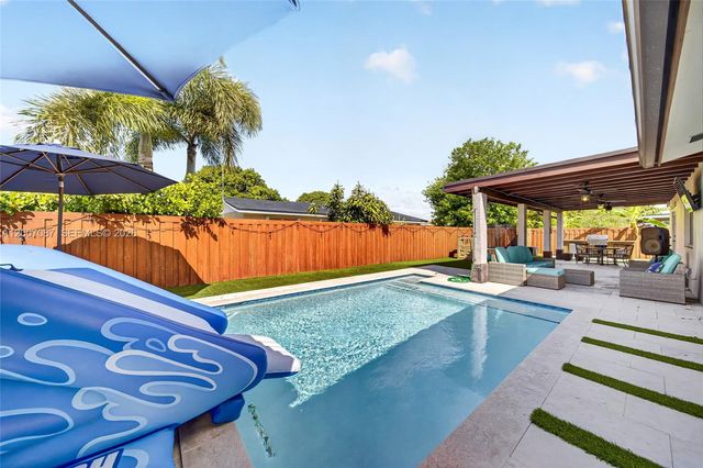 7434 SW 129th Ct, Miami, FL 33183