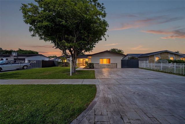 7434 SW 129th Ct, Miami, FL 33183