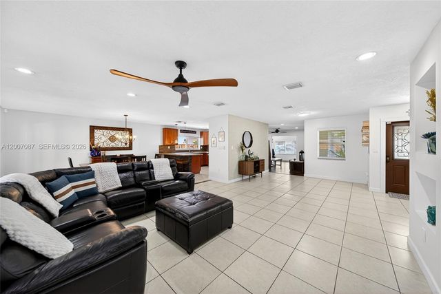 7434 SW 129th Ct, Miami, FL 33183